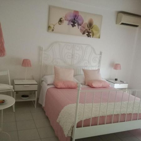 La Casa Di Isabella โลเรโต ภายนอก รูปภาพ