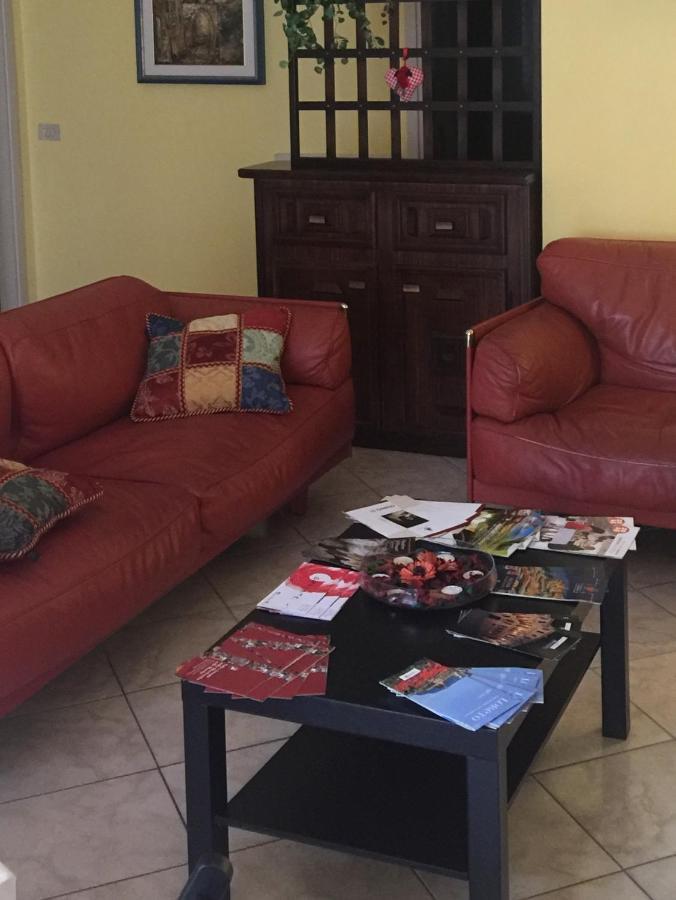 La Casa Di Isabella โลเรโต ภายนอก รูปภาพ